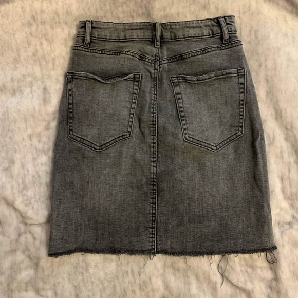 Dynamite Denim Skirt - Picture 2 of 6